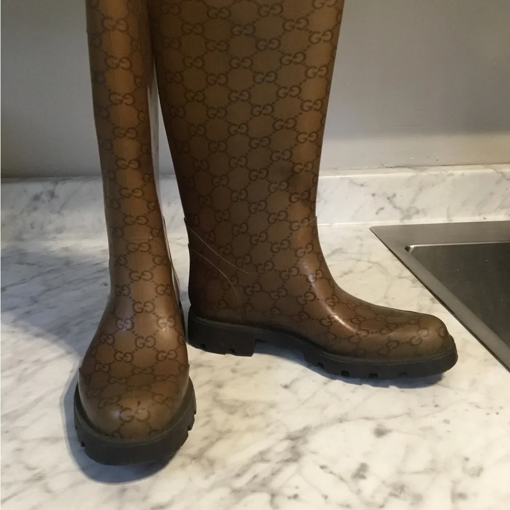 Authentic Gucci Brown Monogram Rain Boots for Women SZ 35